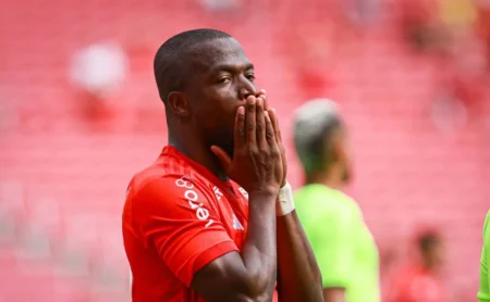 Enner Valencia é Sondado por Outros Clubes e Empresário Fala sobre Possibilidade de Permanência no Internacional.