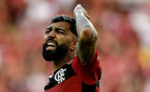 "Flamengo define data para reunião com Gabigol e discurso de Filipe Luís"