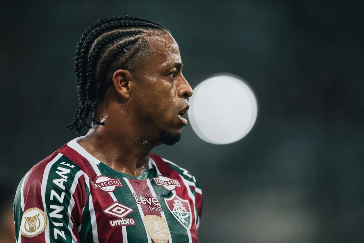 "Fluminense: Keno vira ídolo e avança em decisão contra ex-clube"