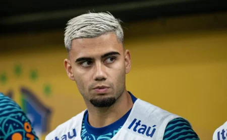 Fulham pode ser a partir de R$ 140 milhões, Palmeiras busca negociar a venda de Andreas Pereira