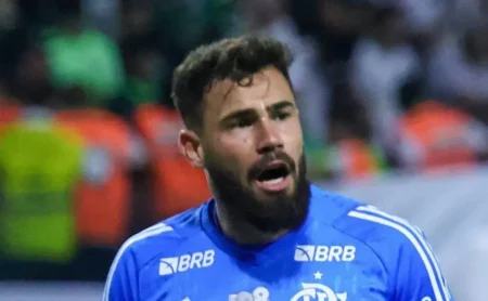 "Matheus Cunha e goleiro do Bahia: Ceni toma decisão sobre contratações no Flamengo"