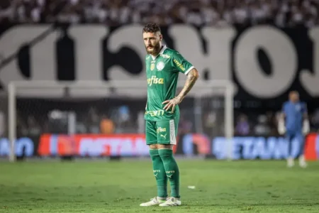 Palmeiras define detalhes com o Santos e Zé Rafael será emprestado ao time alvinegro em 2025