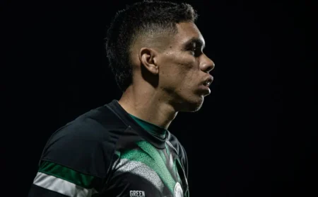 "Paulo Baya despede-se do Goiás e está prestes a assinar com o Fluminense para a temporada de 2025"