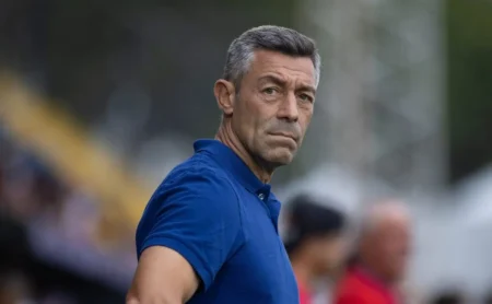 Pedro Caixinha impede a contratação de lateral direto do Cuiabá, Santos busca alternativas