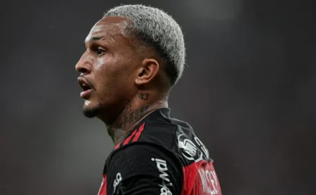 Transferência de Wesley do Flamengo para o Tottenham é confirmada