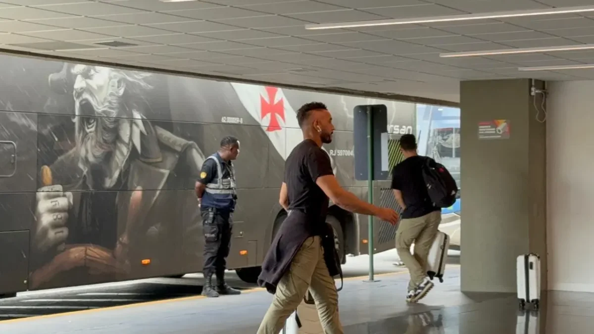 "Vasco de Fora: Jean David e Victor Luis lideram a delegação para confronto com o Cuiabá"