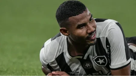 "Botafogo aceita proposta de R$ 95 milhões e confirma saída de jogador cujacé nas paradas de Cuiabá"