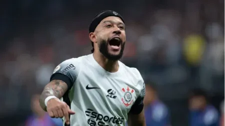 Corinthians de Memphis Depay pode contar com o Palmeiras para conquistar vaga na Copa Libertadores