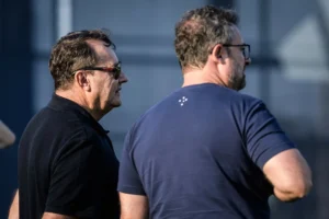 Cruzeiro busca transferências de zagueiros para a temporada 2025