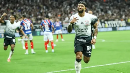 Depay e Yuri Alberto marcam: Corinthians vence Bahia e se aproxima da vaga na Copa Libertadores