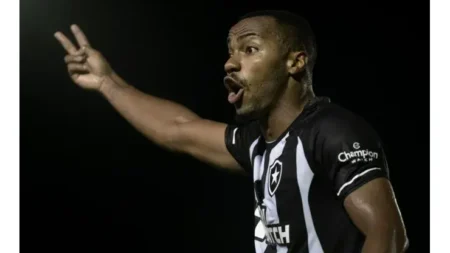 "Libertadores: Marlon Freitas desfere recado para torcida antes da 'festa' massiva"