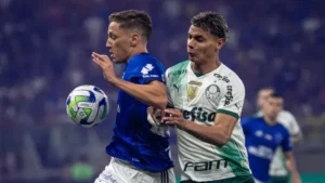 "Palmeiras busca revalidar título e segue na luta pelo título após confronto contra o Cruzeiro"