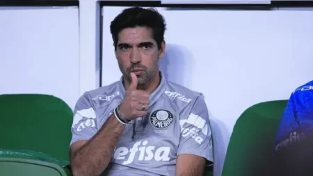 Palmeiras Negocia Renovação do Contrato com Peça-Chave de Abel Ferreira