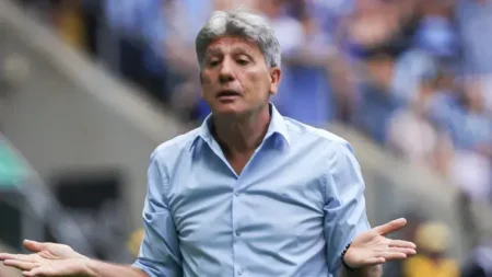 "Renato Portaluppi fala sobre enchentes e Grêmio"