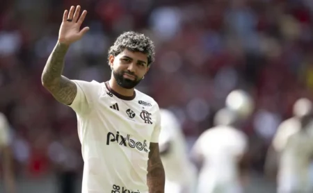 Título Otimizado: "Flamengo sem 8 jogadores: lista de desfalques para jogo de despedida de Gabigol"