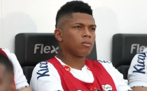 Billy Arce Abandona Santos e Acerta com o Atlético Nacional