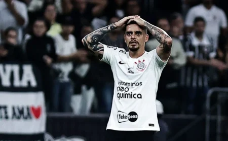 Conselho Deliberativo do Corinthians Requer Explicações sobre Saída de Fagner