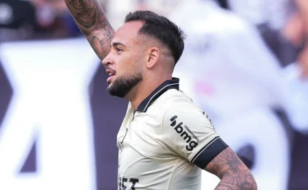 Corinthians atualiza lista de jogadores e inscreve Maycon no Campeonato Paulista 2024