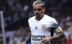 Corinthians estende e aumenta salário de Fagner em empréstimo ao Cruzeiro para lucrar