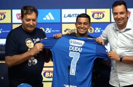 "Dudu destaca Gabigol e afirma que o Palmeiras precisa brigar por títulos ao meio do ano"