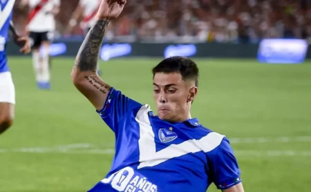 Flamengo paga R$ 72 milhões para contratar zagueiro Valentín Gómez do Vélez Sarsfield