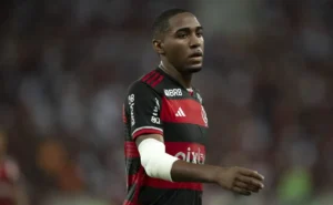 Flamengo recebe nova oferta do CSKA por Lorran, descartando saída por R$ 31 milhões