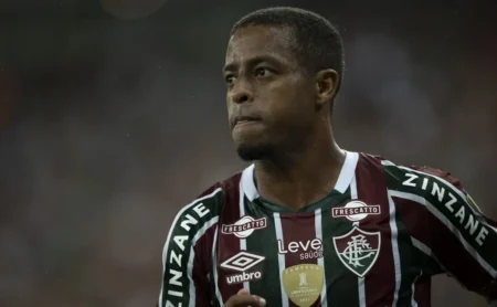 Fluminense confirma novo contrato com Keno: detalhes da renovação