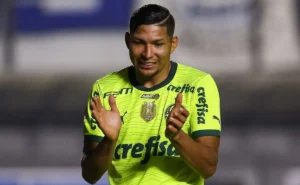 Fluminense e Palmeiras se aproximam de acordo por Rony e resto do negócio depende do destino do atacante