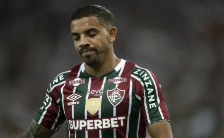 Fluminense negocia acordo com Peñarol para empréstimo do meia Terans