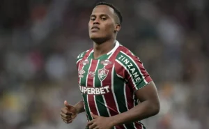 Fluminense renova expectativas para manter Arias e considera flexibilidade do atacante na permanência