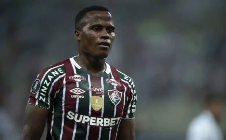 Fluminense se Manifesta sobre Rony e Relembra Situação Controversa com Jhon Arias no Palmeiras