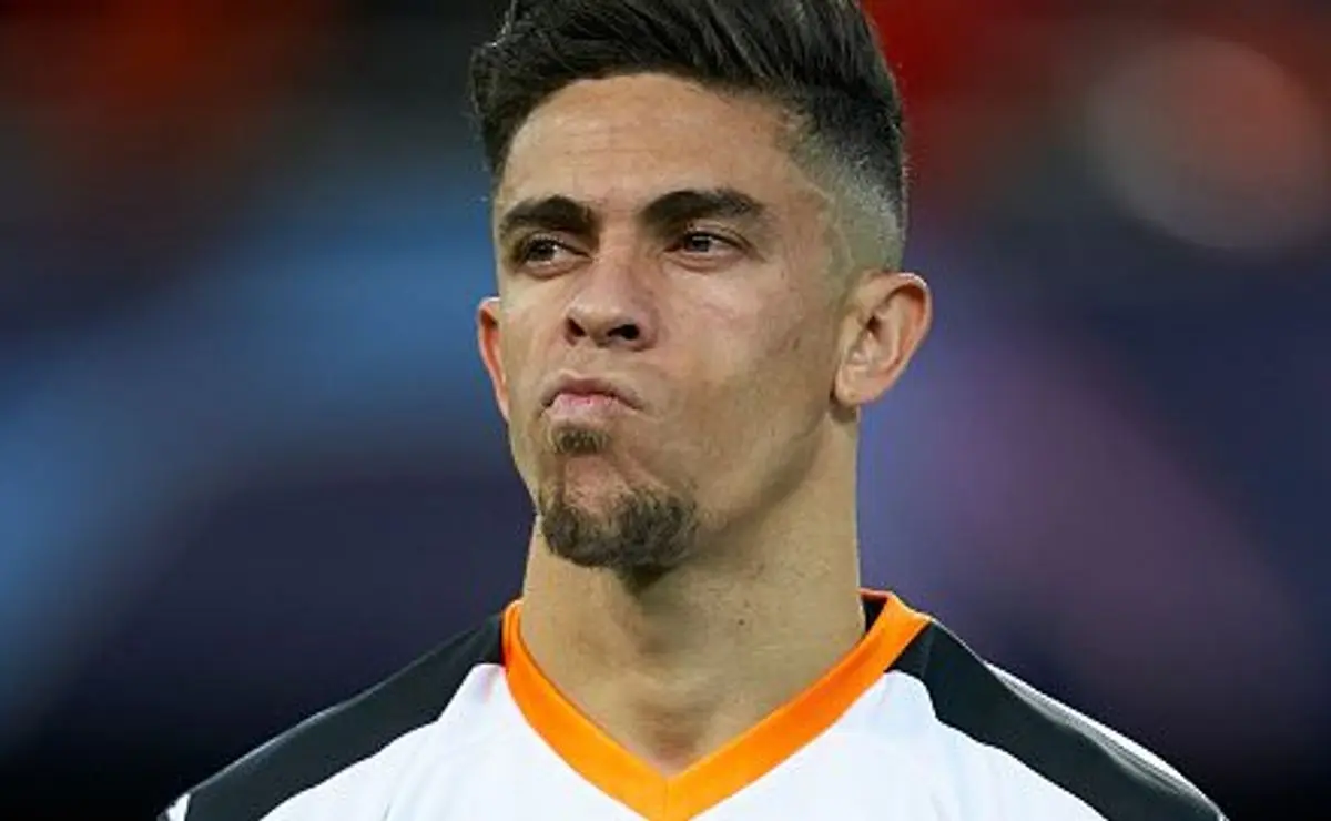Gabriel Paulista causa divisão na Fiel Torcida após reestreia pelo Corinthians
