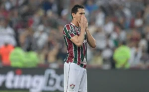 Ganso sofre com inflamação no coração e é afastado do Fluminense