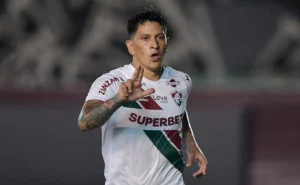 Germán Cano é ovacionado após atuação e gols de estréia pela torcida tricolor: "Fluminense ganha muito com isso"