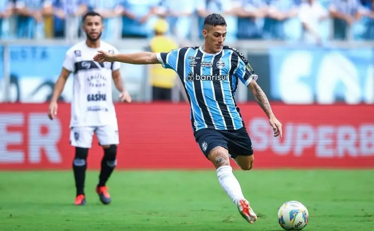 Grêmio trava tempo para decidir sobre Cristian Pavón e torcida do gremista se manifesta: "Empréstimo não serve"