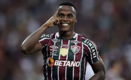 Jhon Arias ganha força para rescindir contrato com o Fluminense após ataques de Olympicos-GRE