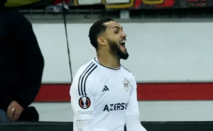 Juninho celebra sua chegada ao Flamengo: "Muito feliz"