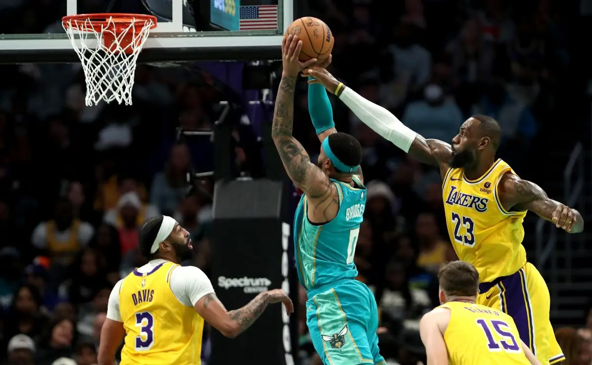 Lakers buscam recuperação contra os Hornets na NBA