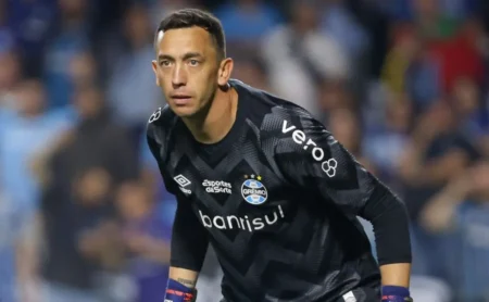 Marchesín vendido pelo Grêmio: situação oficial confirmada e goleiro não joga com Gustavo Quinteros