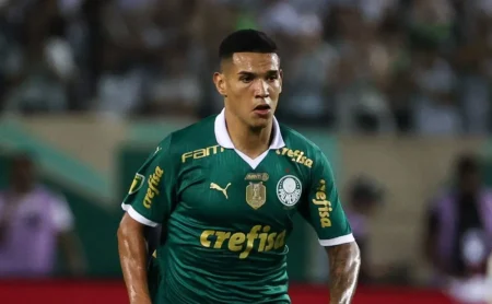 Nave, promissor zagueiro do Palmeiras, é alvo do interesse do Sport.