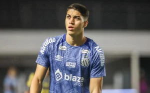 Negociação do Botafogo pelo Jair poderá envolver troca por Tiquinho Soares