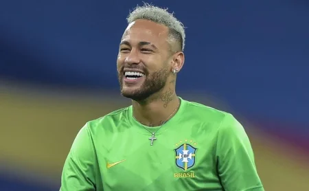 Neymar: Salário no Santos pode chegar a R$ 6 milhões