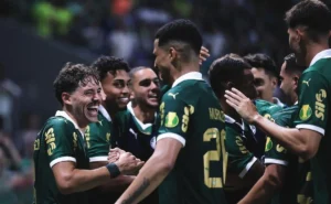 Palmeiras consegue vitória com dois gols de Maurício na estreia do Paulistão.