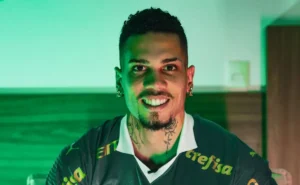 Palmeiras opta por Paulinho e é possível que não recrute um centroavante para Abel Ferreira