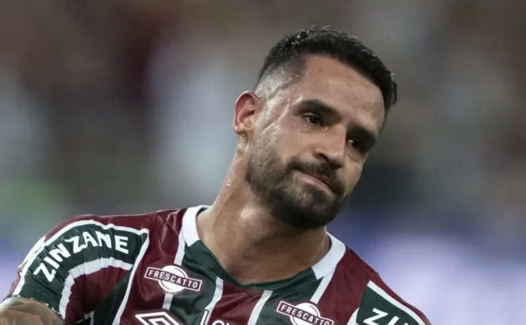 Renato Augusto enfrenta lesão no Fluminense: detalhes da situação médica