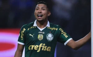 Rony planeja saída do Palmeiras e material de despedida já está pronto