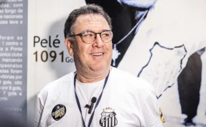 Santos anuncia contratação de novo reforço ofensivo com aprovação do presidente Marcelo Teixeira