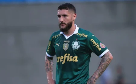 Santos avança em negociação para contratar Zé Rafael, mas Marcelo Teixeira tem preocupação com transferência do volante do Palmeiras