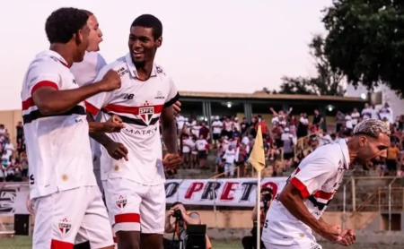 São Paulo goleia América-RN com show de jovens promessas da base e avança na Copa do Brasil Sub-20