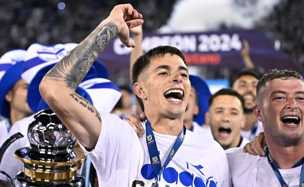 Valentín Gómez e Cruzeiro: detalhes sobre negociação revelados pelo técnico do Vélez